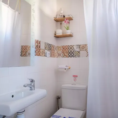 Alojamento de Acomodação e Pequeno-almoço Maza Especial Grupos 4*