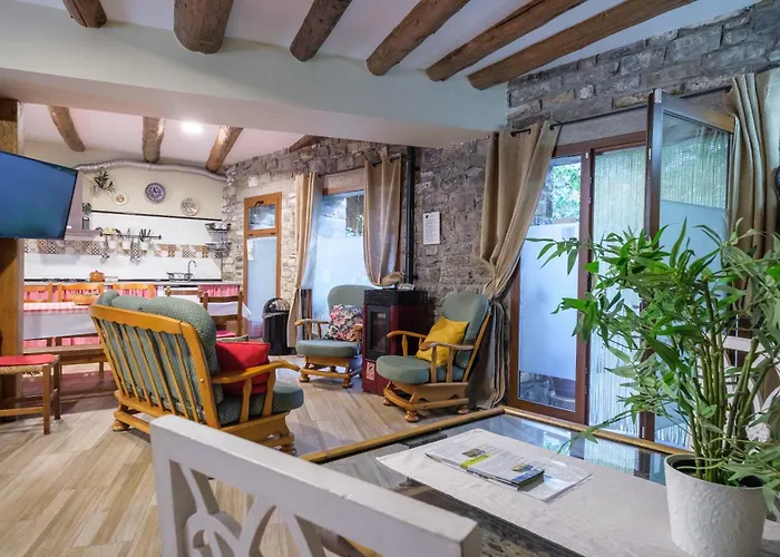 Maza Especial Grupos Bed & Breakfast